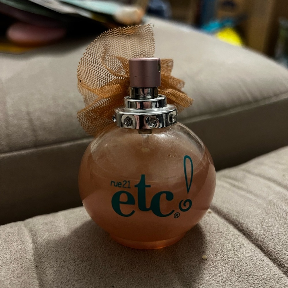 Rue21 etc perfume